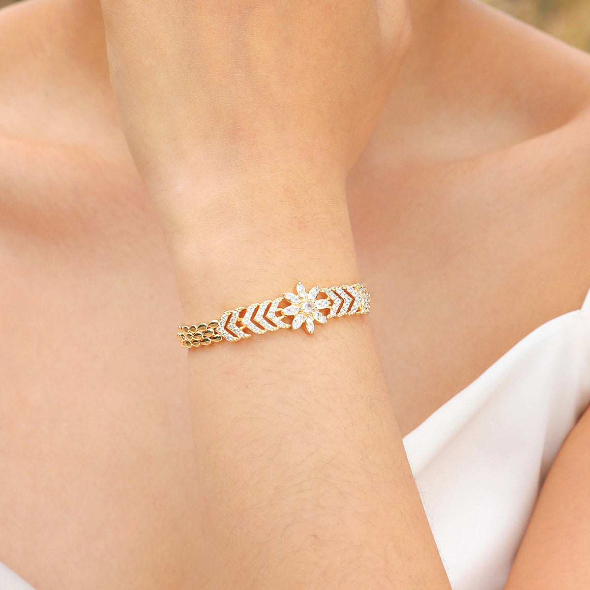 Heart Flower Zircon Stainless Steel Bracelet for Women