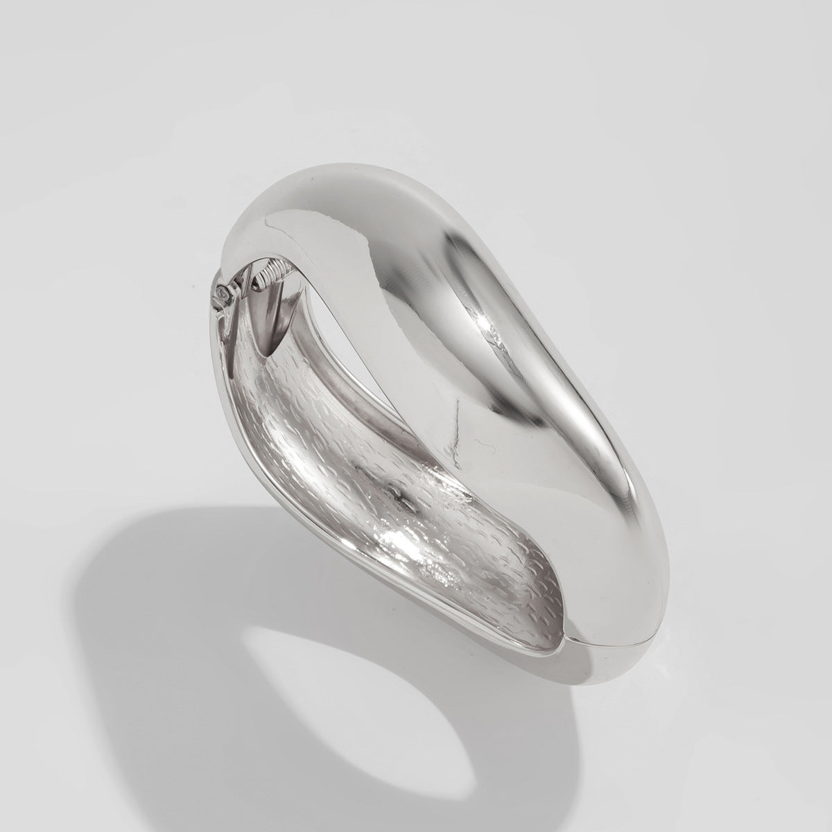 Planderful Vienna Verve Bracelet – Exaggerated Glossy Design