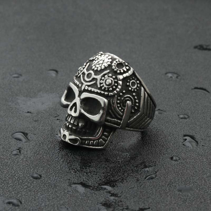 Titanium Steel Roller Skull Ring - Edgy Punk Jewelry for Men, Retro Hipster Style