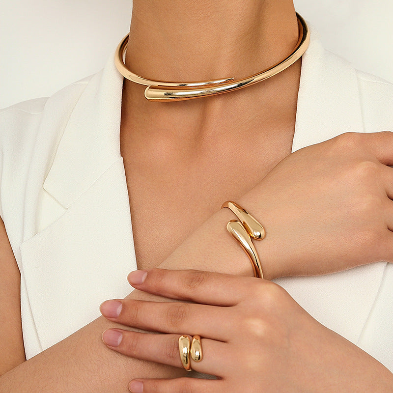 European and American Fashion Geometric Jewelry Set with Glossy Women's Collar