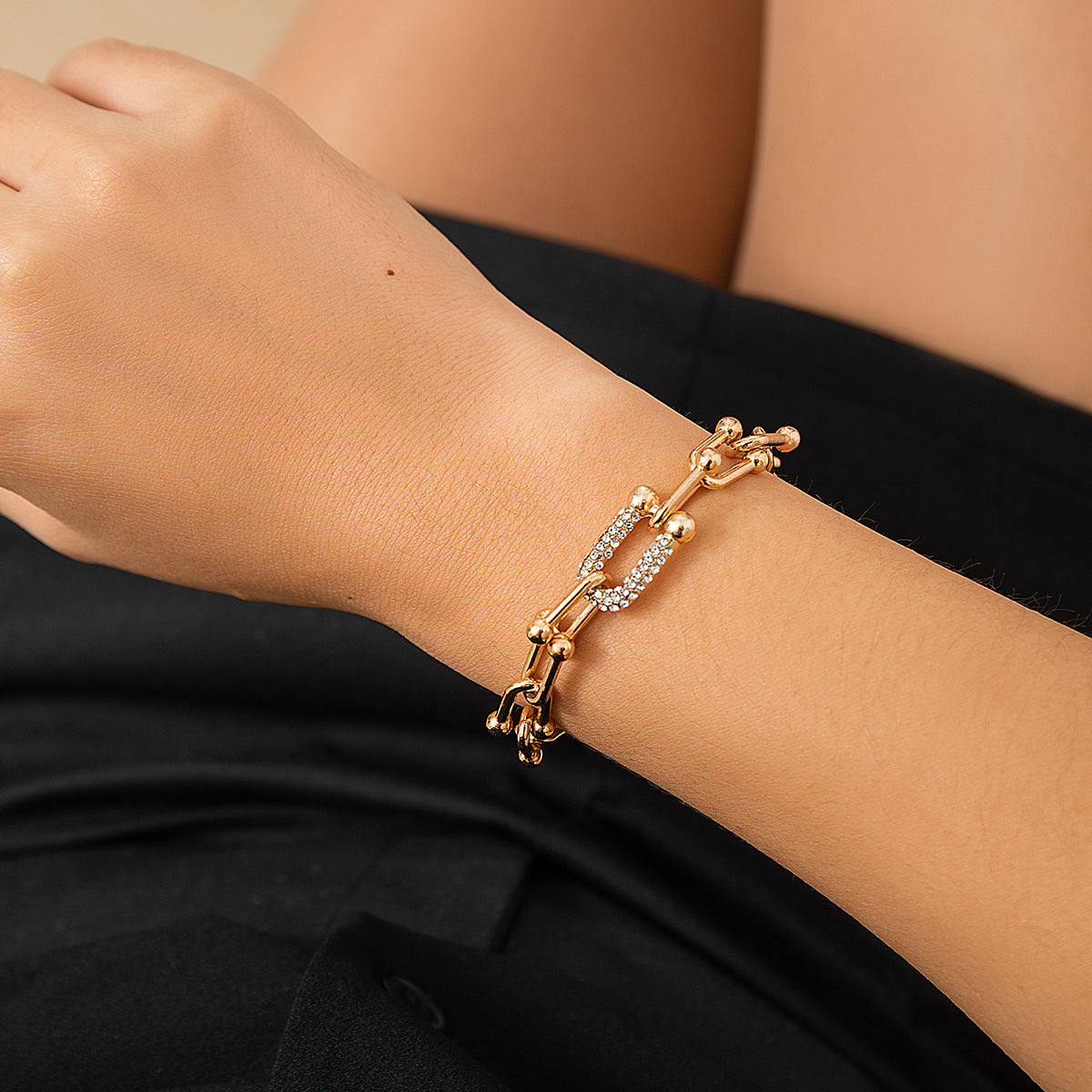 Joker Rhinestone Chain Necklace with U-shaped Tassel - Glamorous Vienna Verve Alloy Necklace