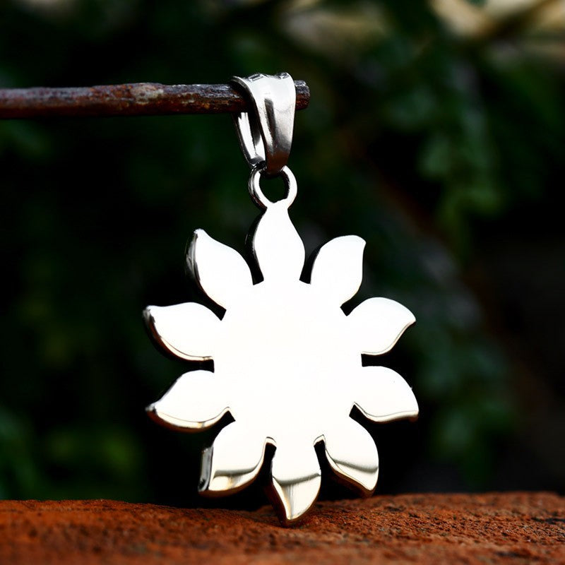 Stylish Retro Sunflower Pendant for Men - European and American Trend in Personalized Stainless Steel Jewelry