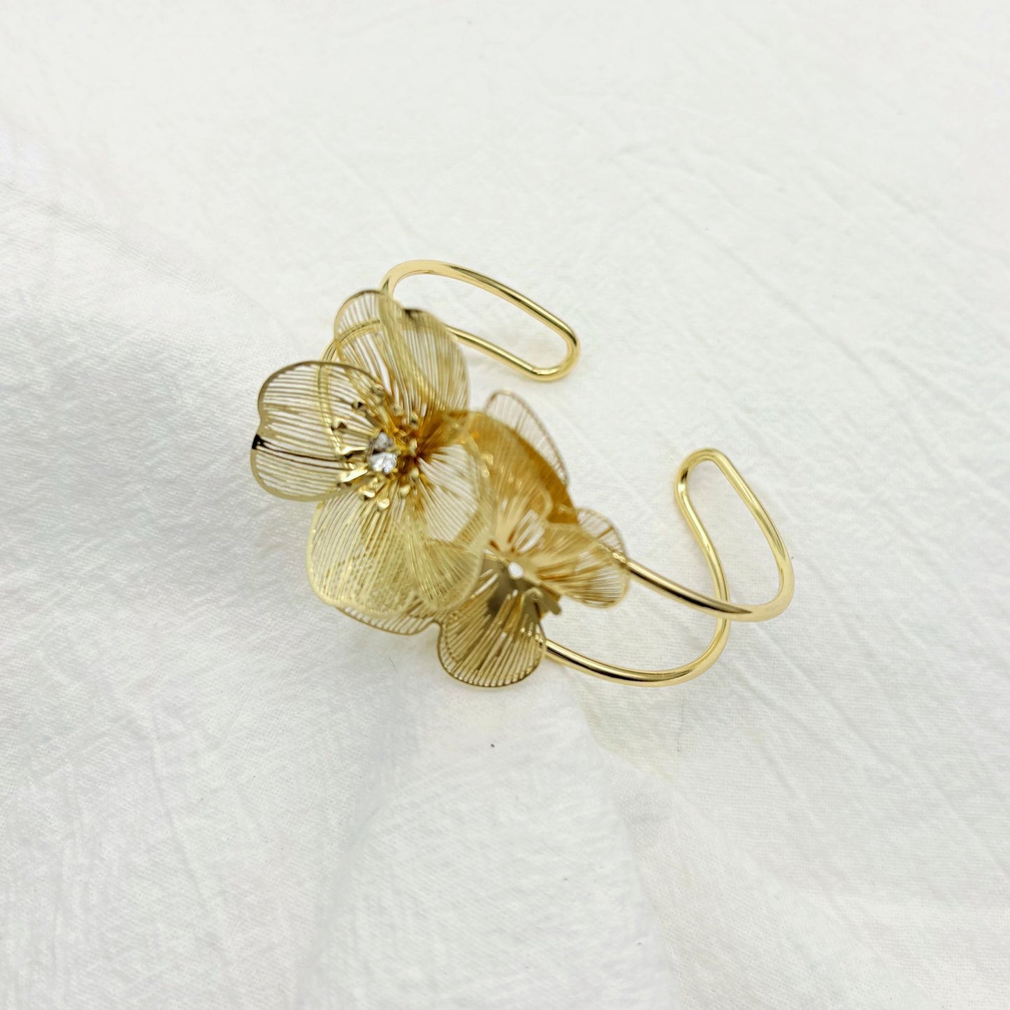 Planderful Savanna Rhythms Bracelet – Elegant Butterfly Design with Zircon Accents