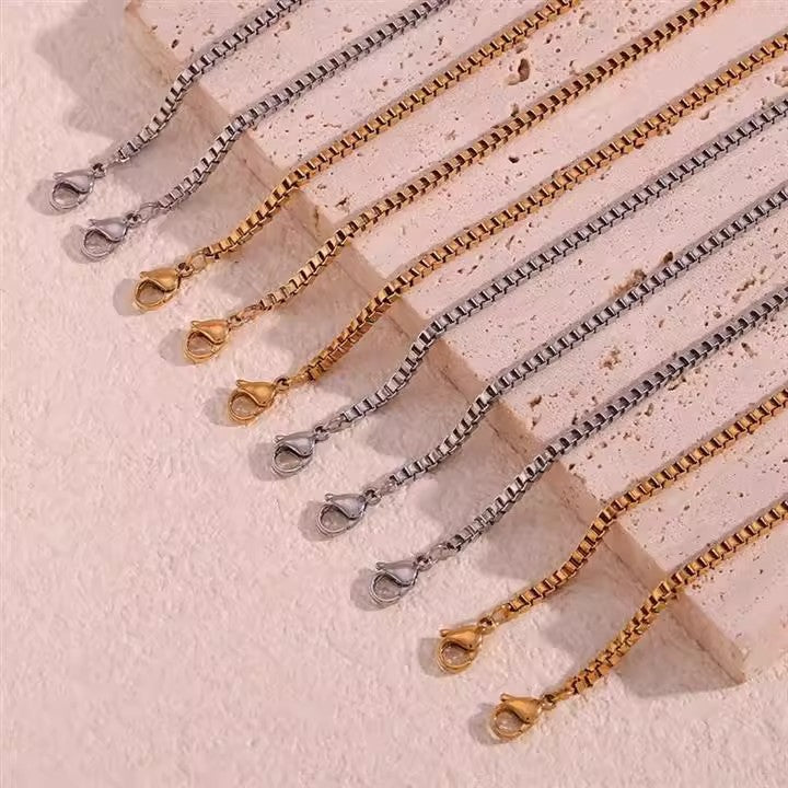 Planderful Jewelry Everyday Genie Stainless Steel Box Chain Necklace 18K Gold Plated Finish