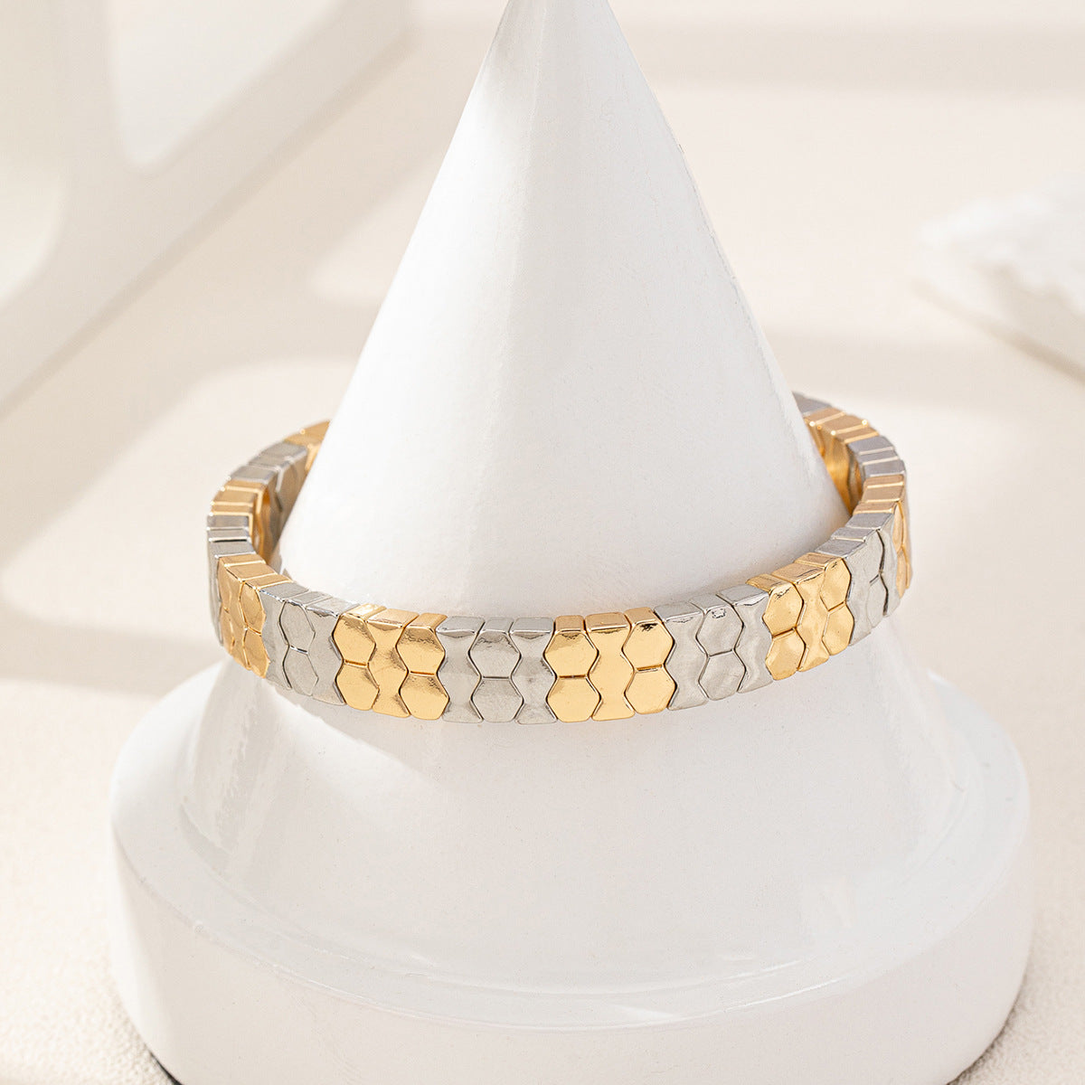 Stylish Personalized Watch with Geometric Bracelet for Women