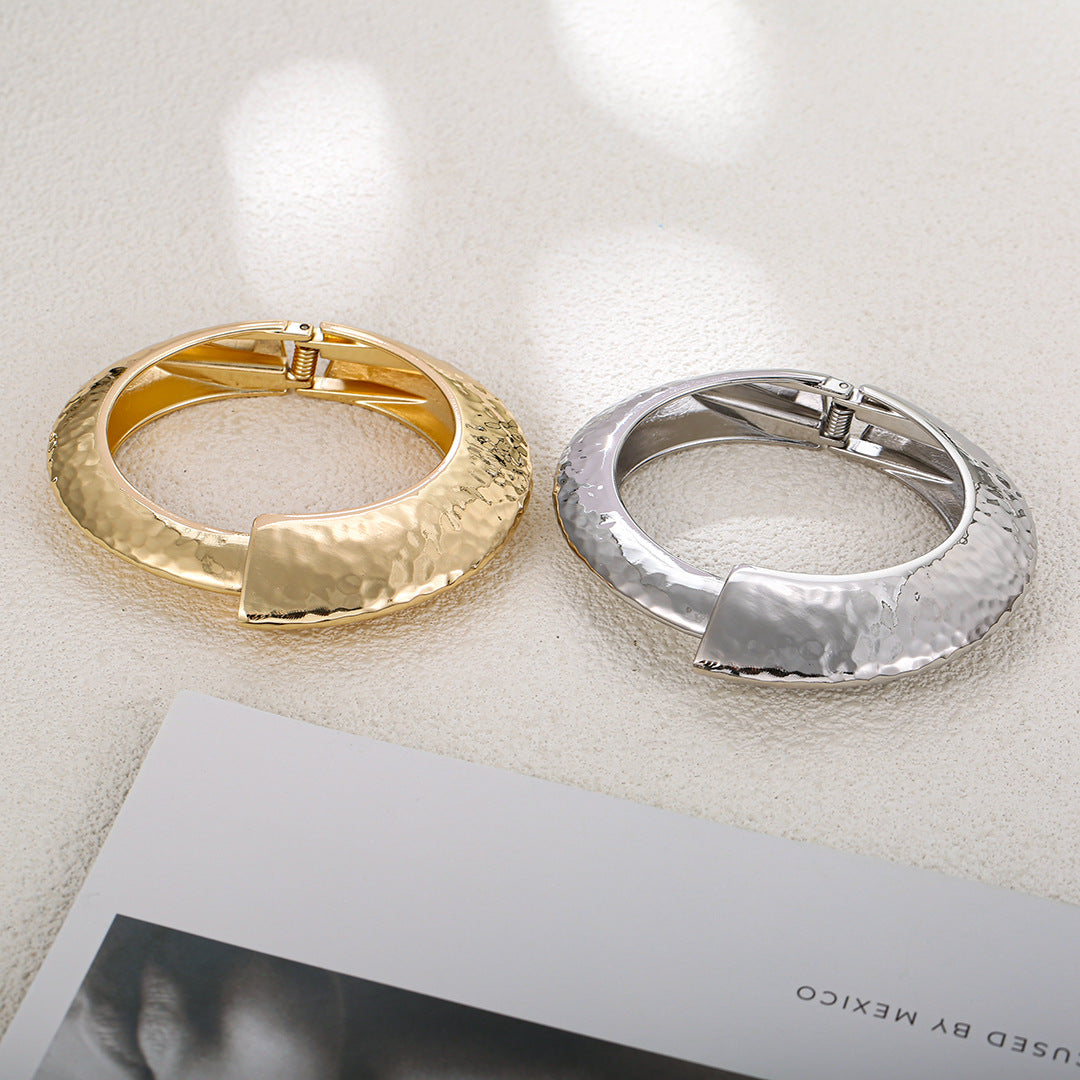 Planderful Vienna Verve Bracelet – Exaggerated Wide-Sided Design