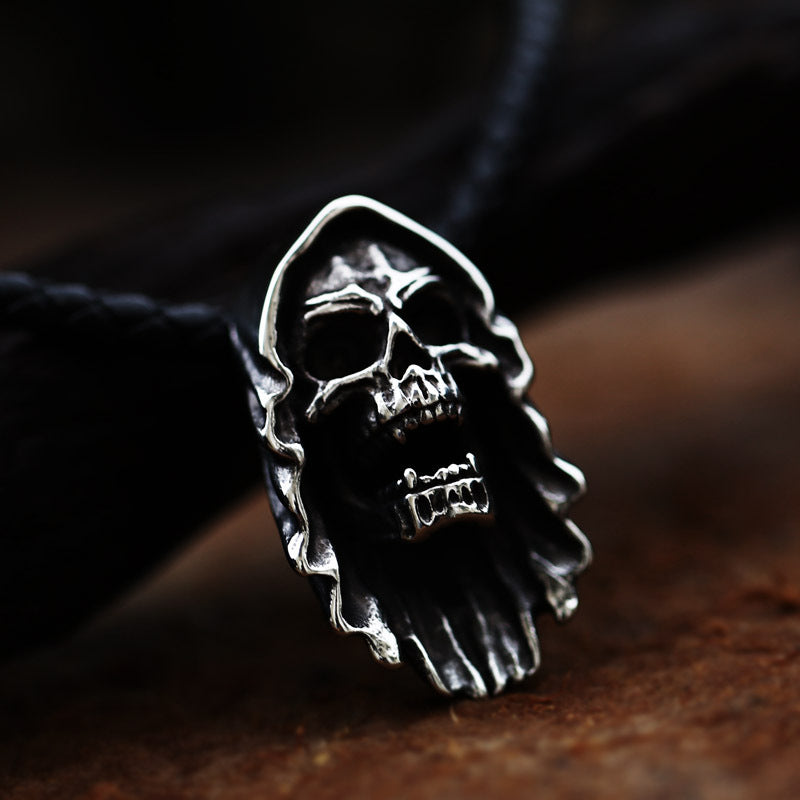 Retro Punk Skull Pendant in Titanium Steel - European and American Style Men's Jewelry