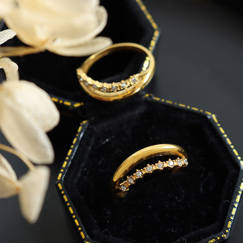 18K Gold Plated Ring with Zircon Inlay - Celebrity Style Titanium Steel Ring