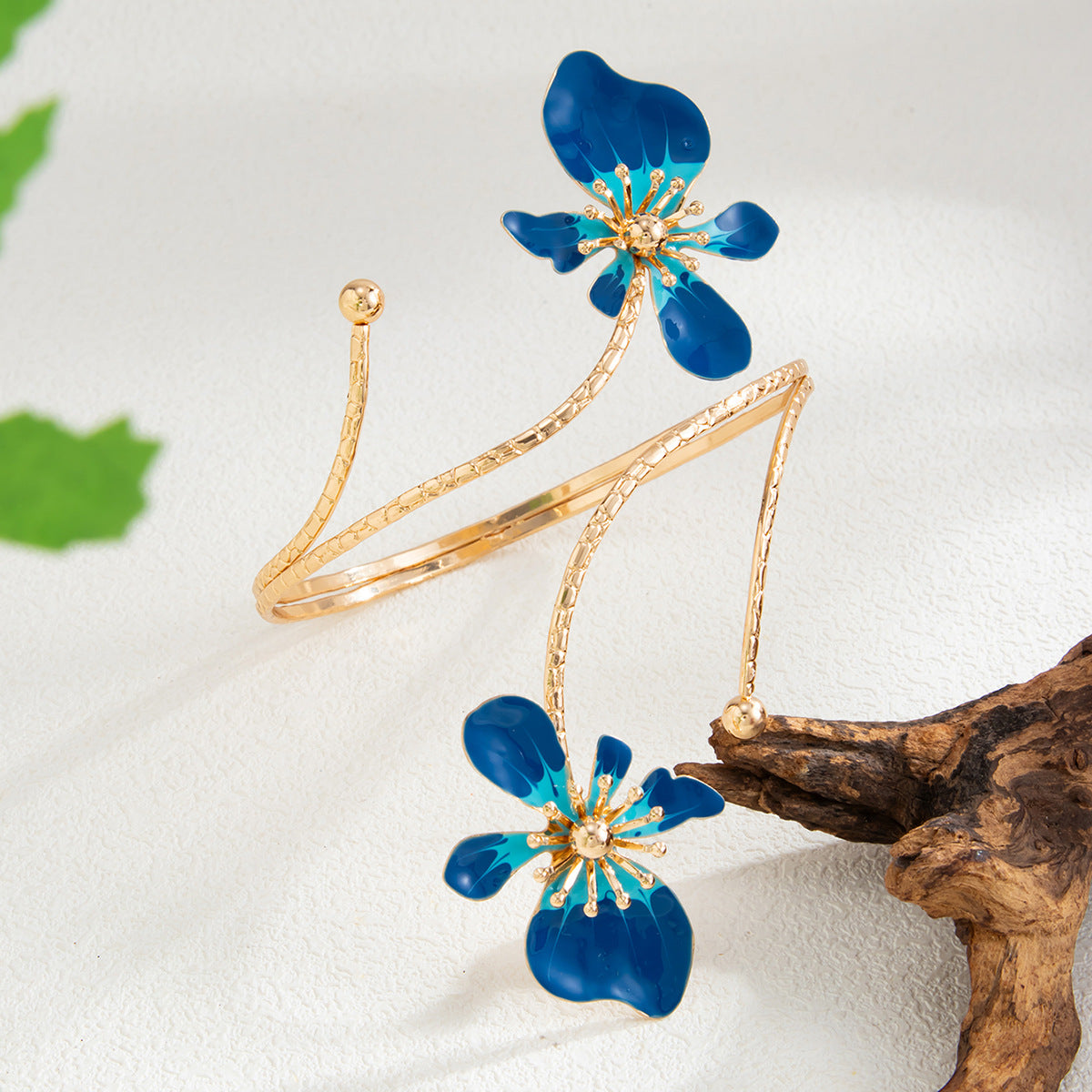 Planderful Vienna Verve Dripping Flower Open Arm Bracelet Adjustable Exotic Petal Winding Jewelry For Women