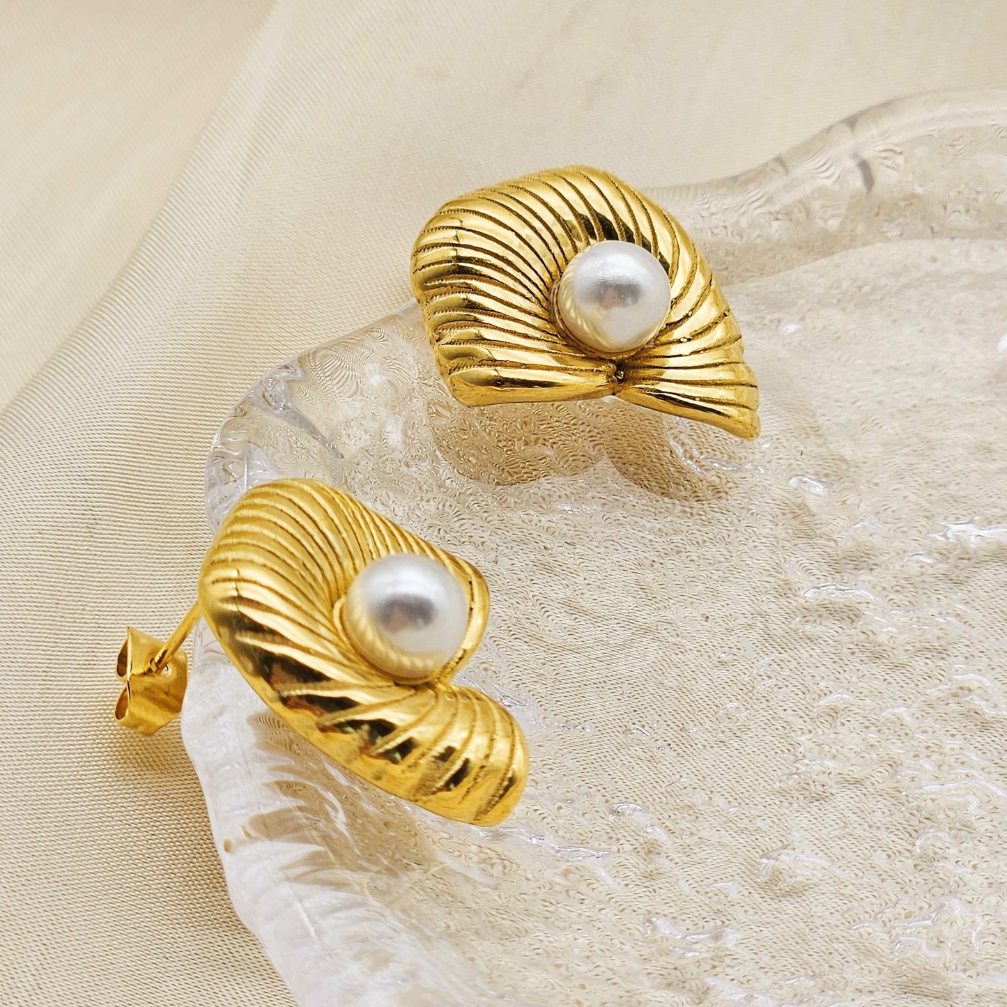 Planderful Conch Striped Pearl Earrings Gold Plated Titanium Steel Stud for Women