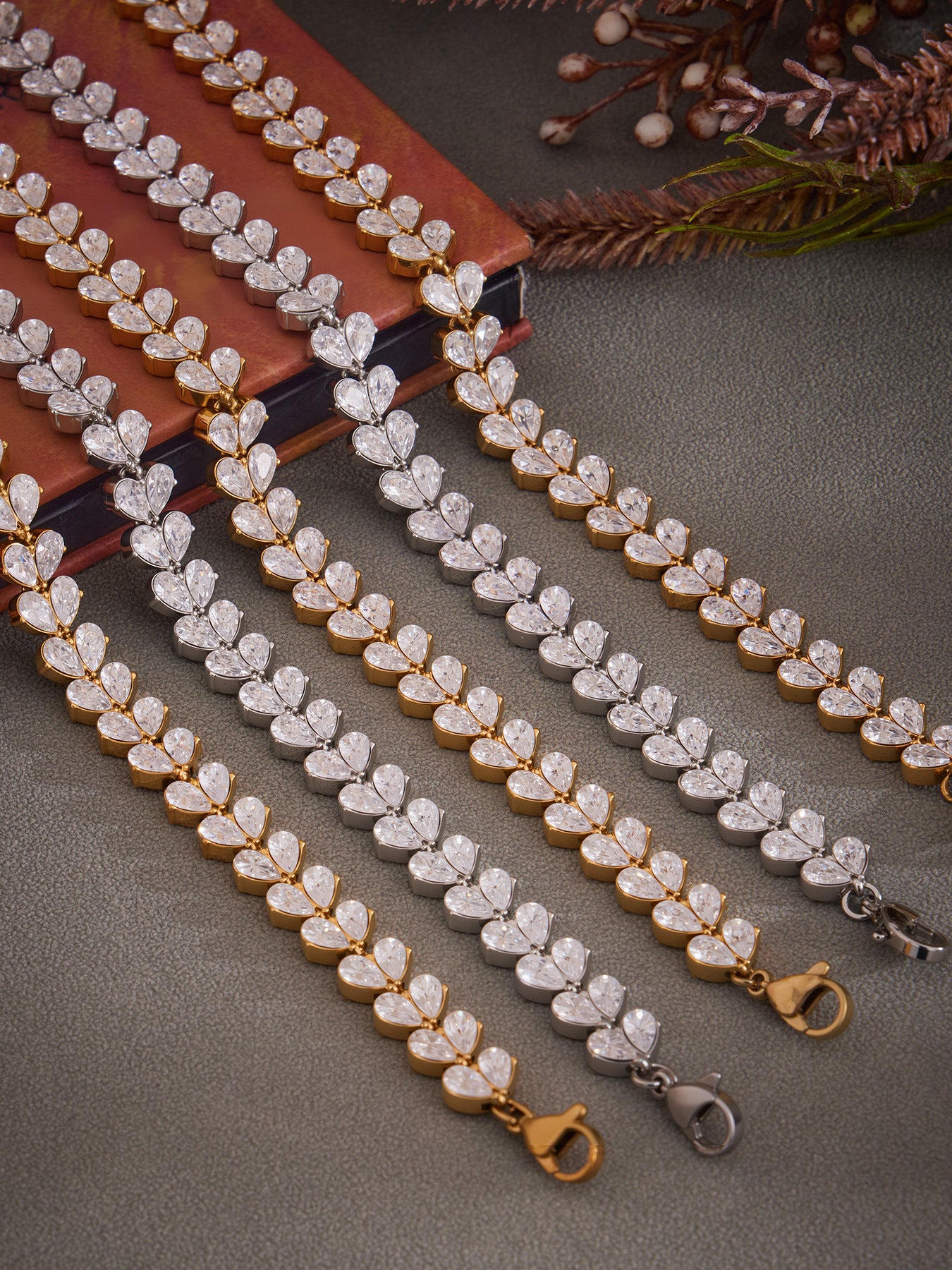 Planderful Zircon Water Drop Bracelet 18K Gold For Her