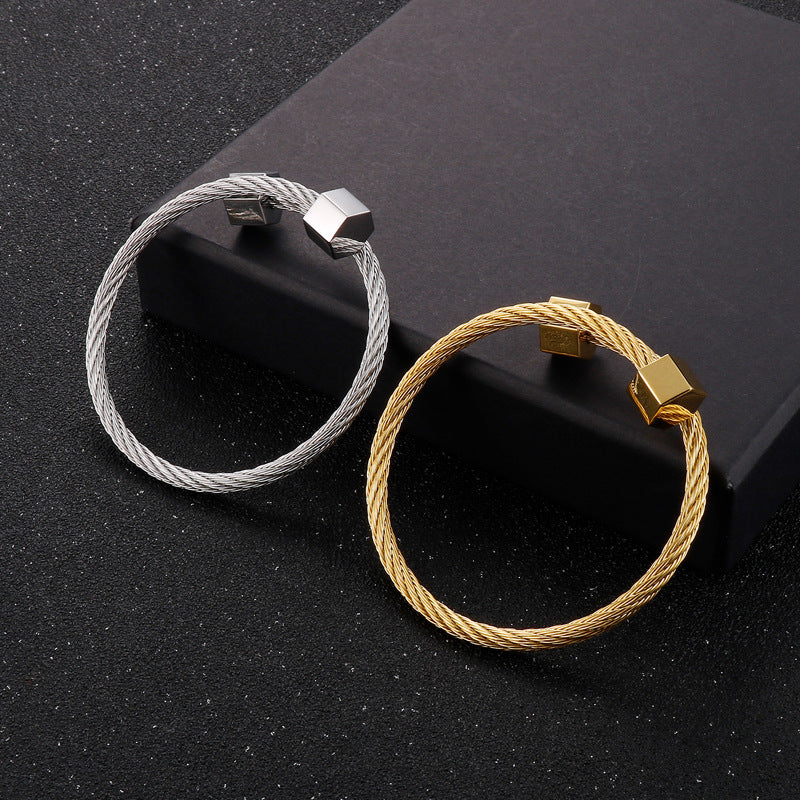 Hexagonal Open Elastic Bracelet – Men's Titanium Steel Winding Geometric Weiya Bracelet