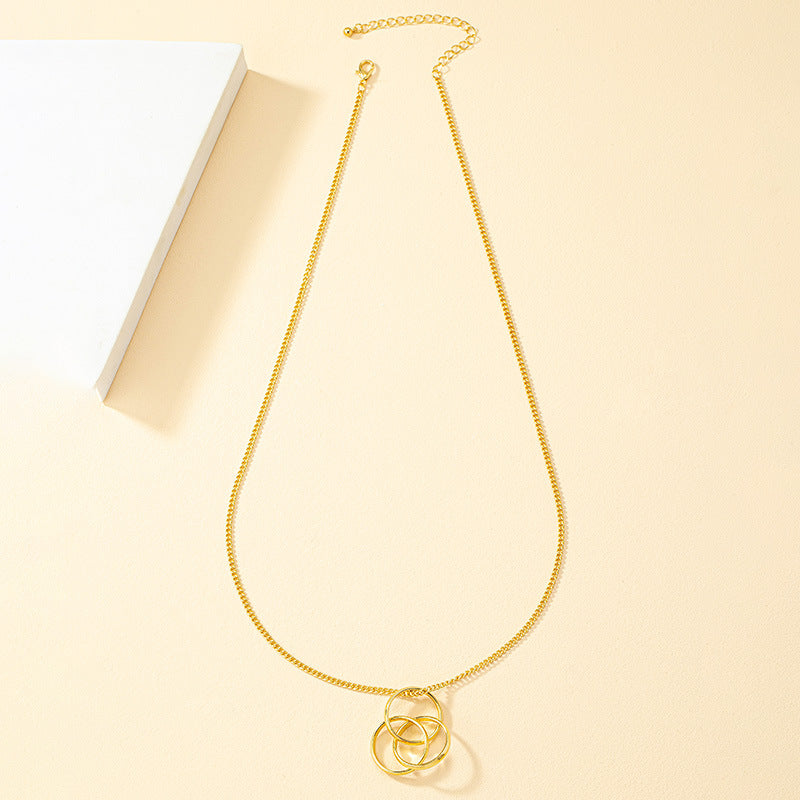 Chic Vienna Verve Necklace Set with Unique Interlocking Pendants