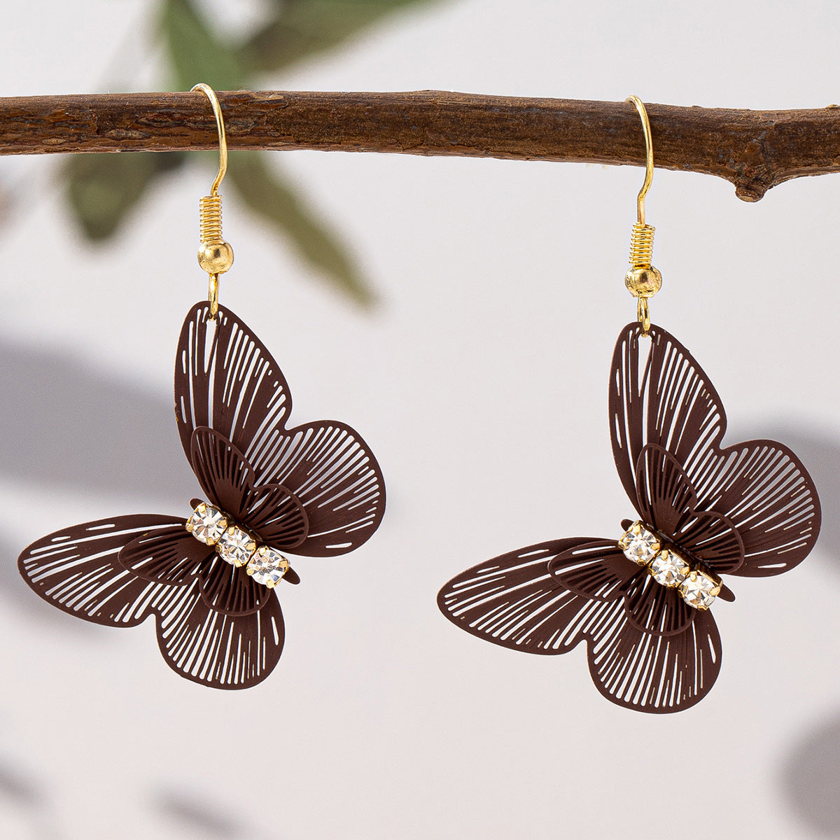 Planderful Vienna Verve Earrings – Fashionable Luxury Design for Multi-Occasion Wear