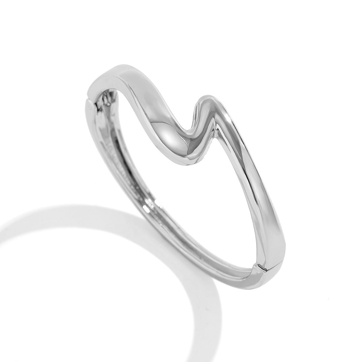 Planderful Vienna Verve Z Shaped Minimalist Metal Bracelet For Women Curved Smooth Statement