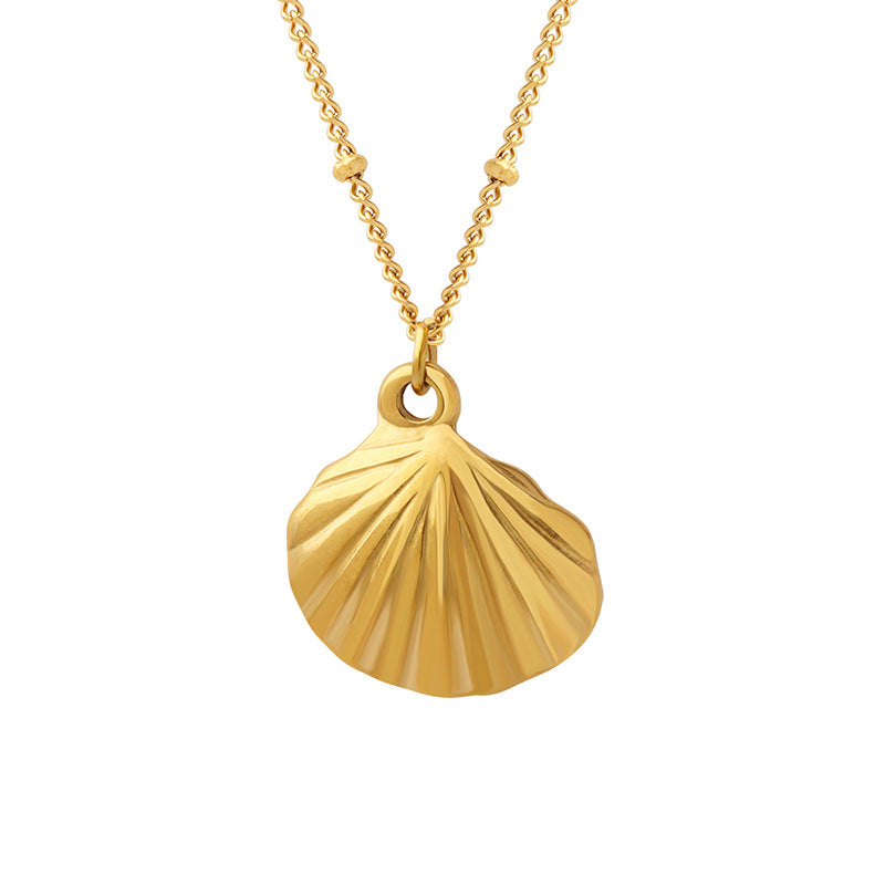 Golden Scallop Pendant Necklace - Stylish Korean Jewelry for Travel and Everyday Wear