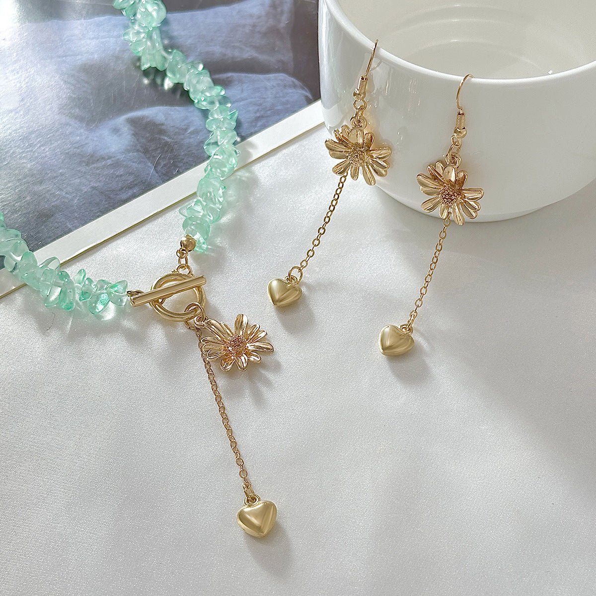 Daisy Heart Gemstone-Style Necklace Set