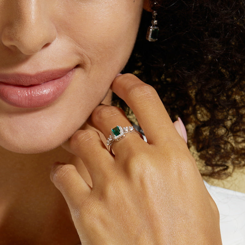 Planderful Classic Lab-Grown Emerald Sterling Silver Ring – Style 2