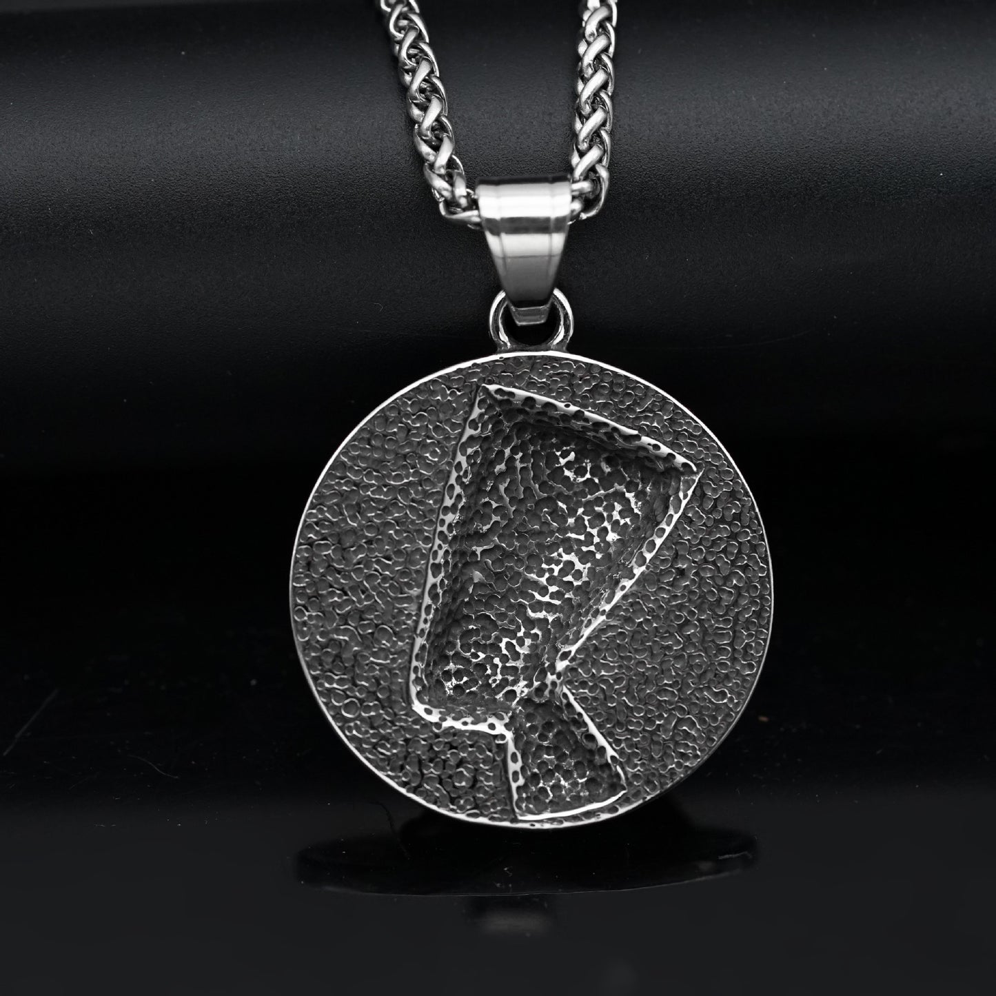 Steel Necklace - Elegant Everyday Genie