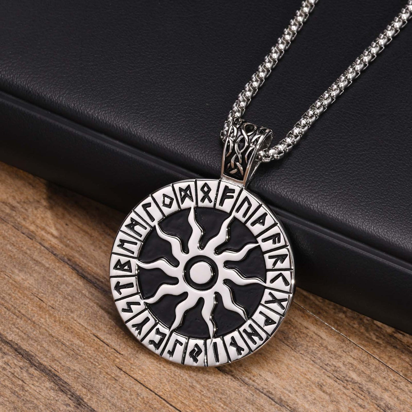 Cross-Border Jewelry Wholesale Men's Viking Pendant Necklace