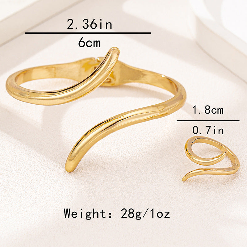 Fashionable Geometric Snake-Shaped Jewelry Set for Women