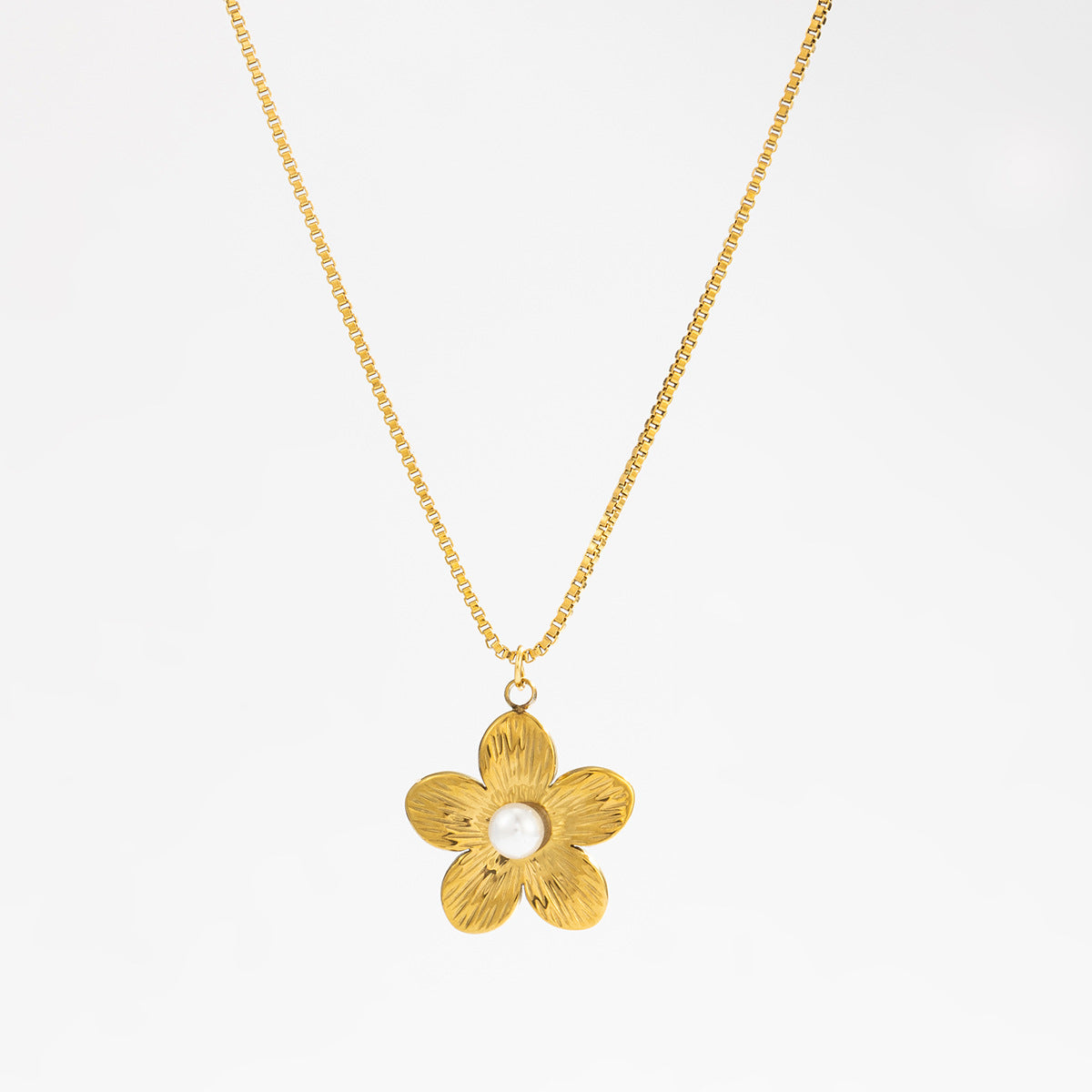 Stainless Steel Thin Chain Flower Collarbone Necklace Ocean Wind Conch Shell Star