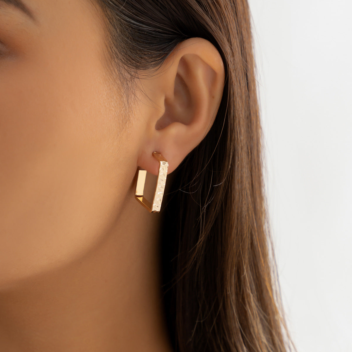 Elegant Circular Ring and Imitation Pearl Earrings Set for Women from Planderful Vienna Verve Collection