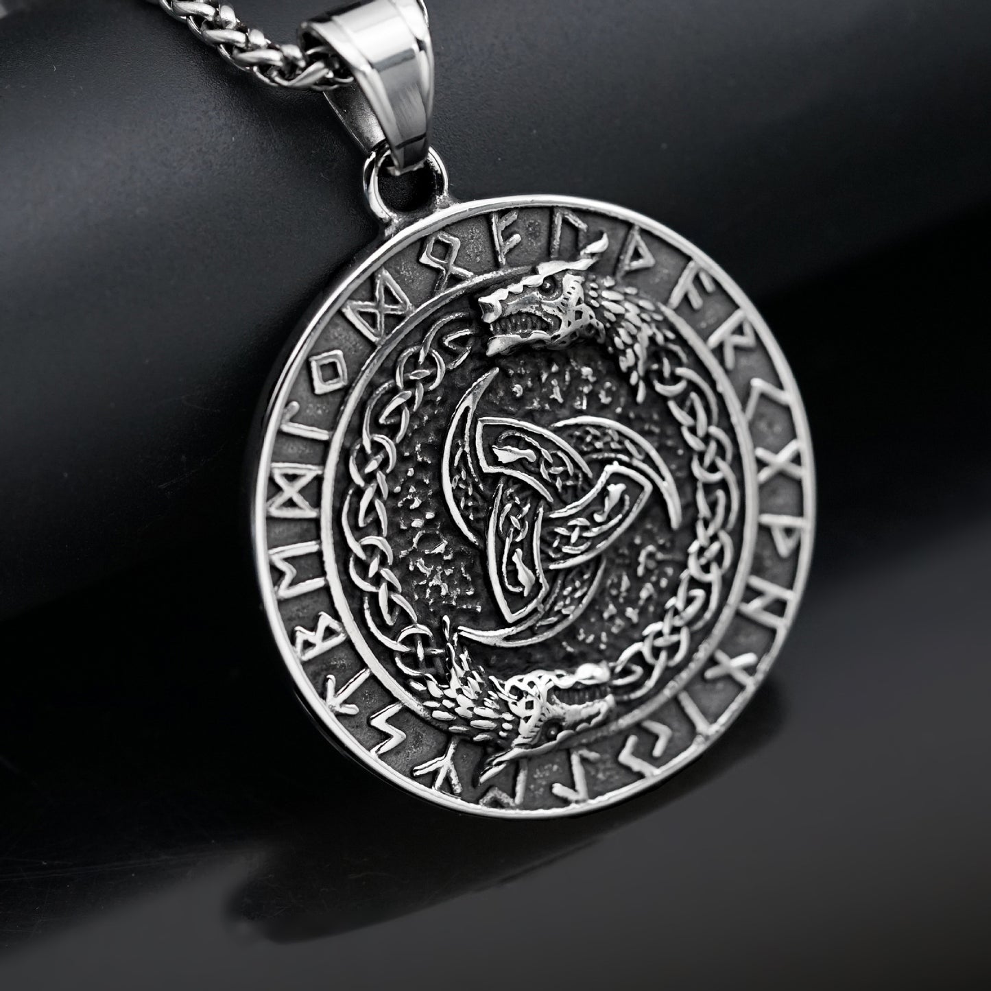 Steel Necklace – Vintage Viking Dragon
