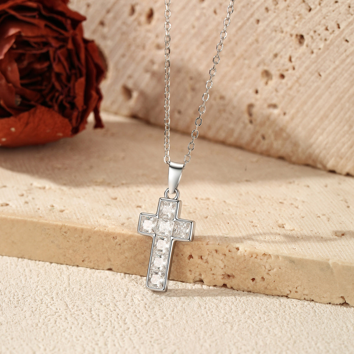 925 Sterling Silver Sparkling Cross Necklace