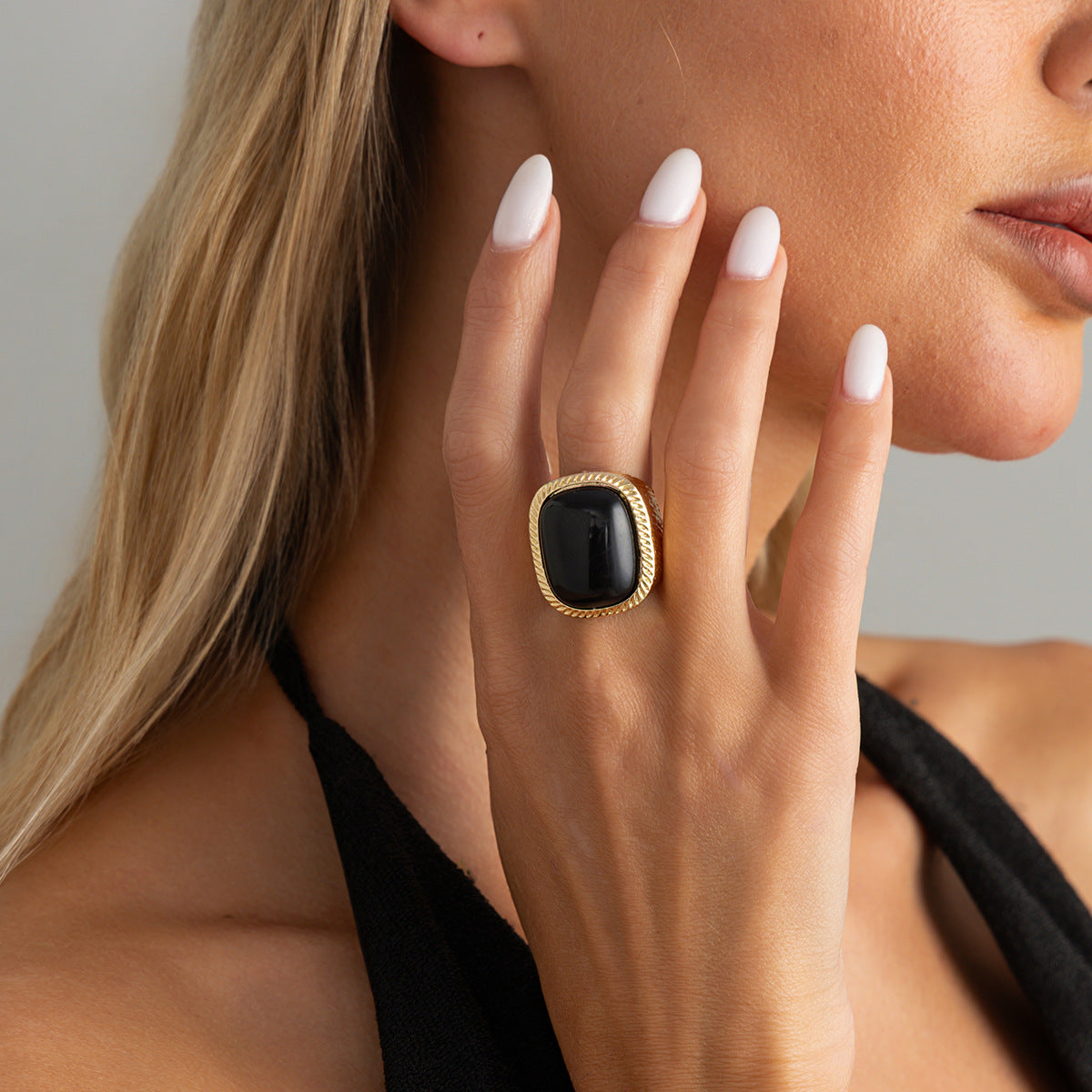 Planderful Vienna Verve Geometric Ring For Women Versatile Vintage Square Stone Statement