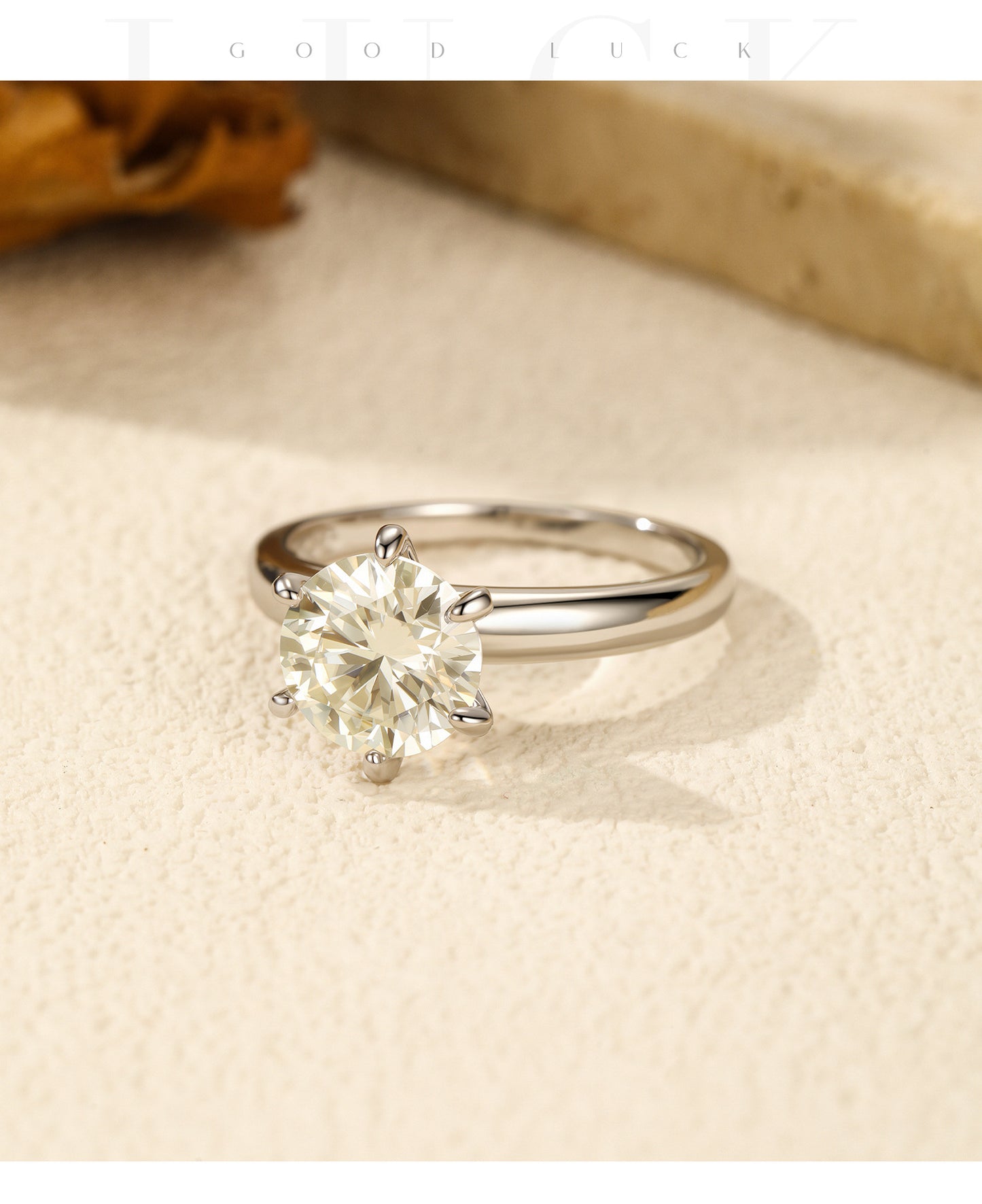 Planderful Moissanite Sparkling Ring – Elegant High-End Design