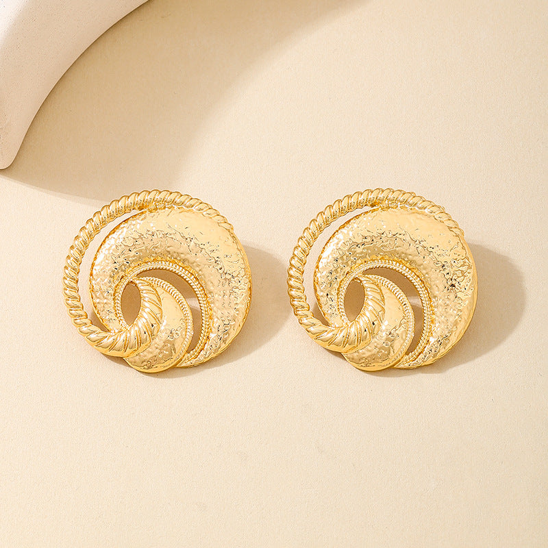 Planderful Vienna Verve Earrings – Fashionable Retro Gold Geometric Design