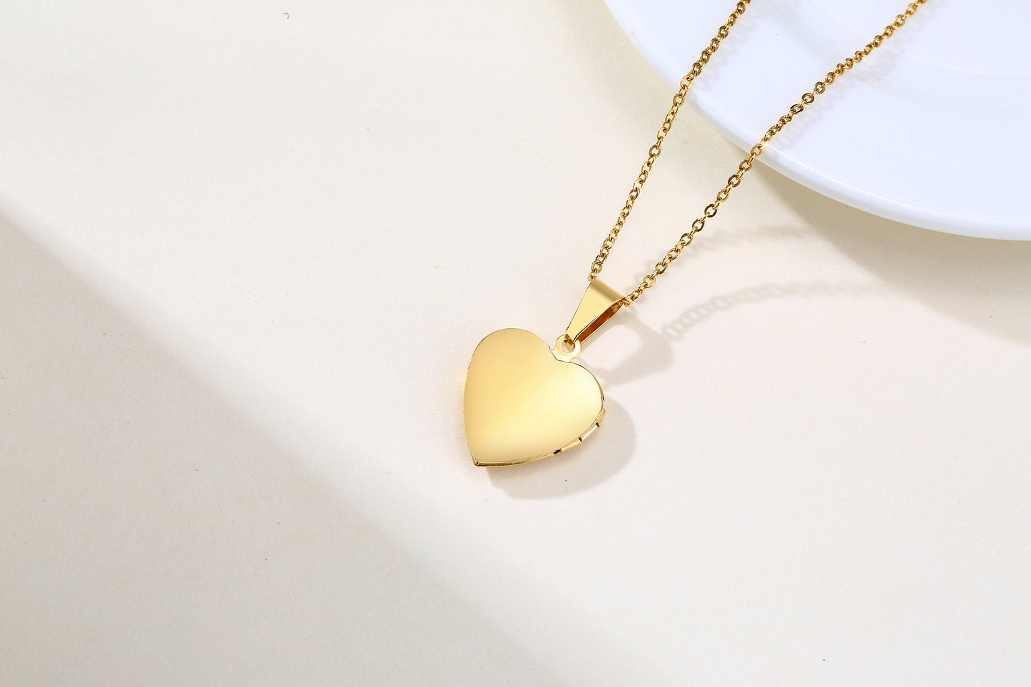 European And American Heart-Shaped Zircon Gold Necklace