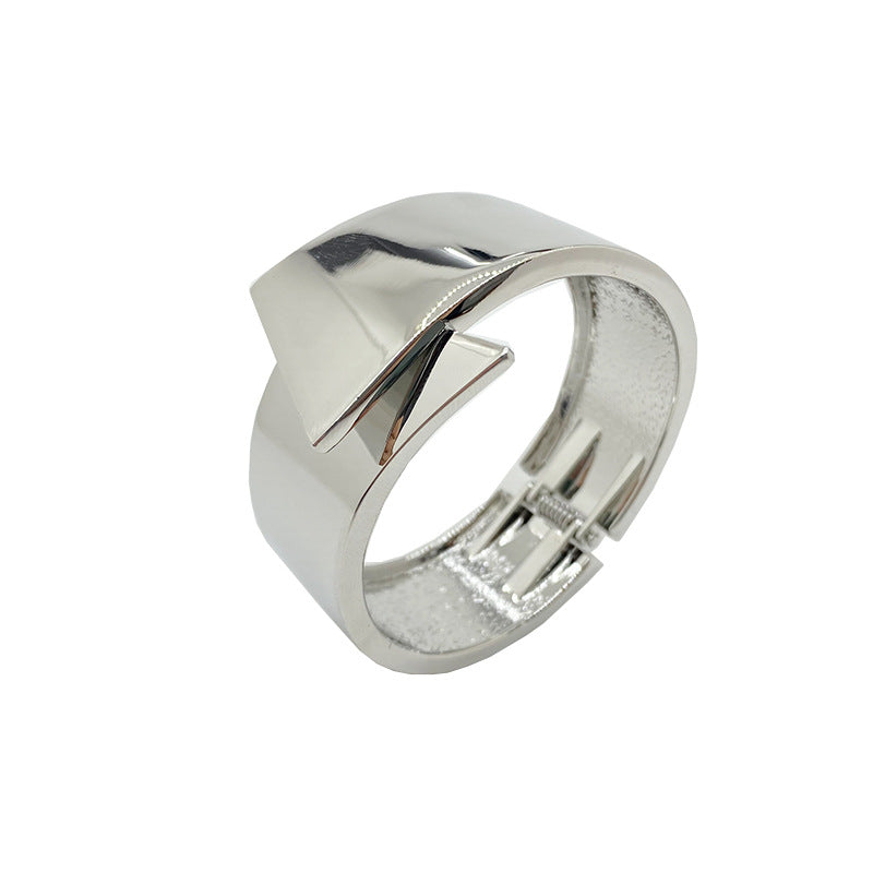 Elegant Gold Rose Gold Bracelet from the Vienna Verve Collection