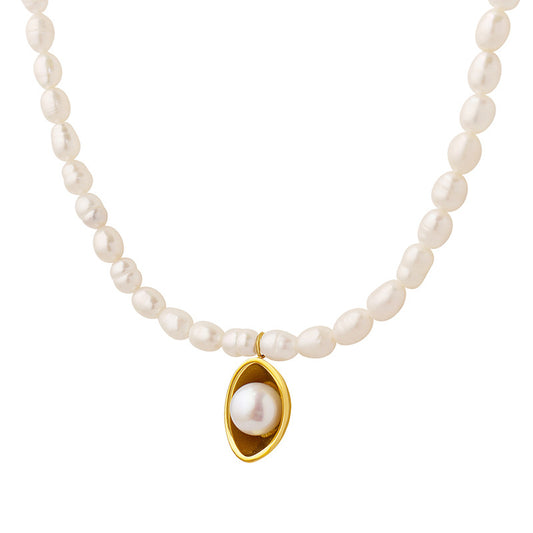 Golden Aura Freshwater Pearl Clavicle Necklace