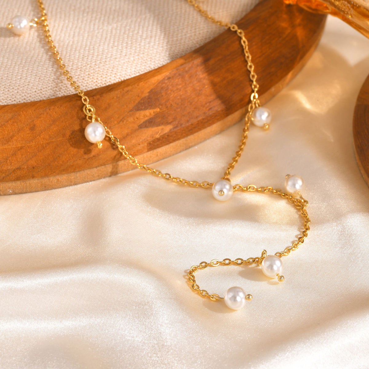 Stainless Steel Grinding Chain Imitation Pearl Fringed Y-Shaped Gold Necklace