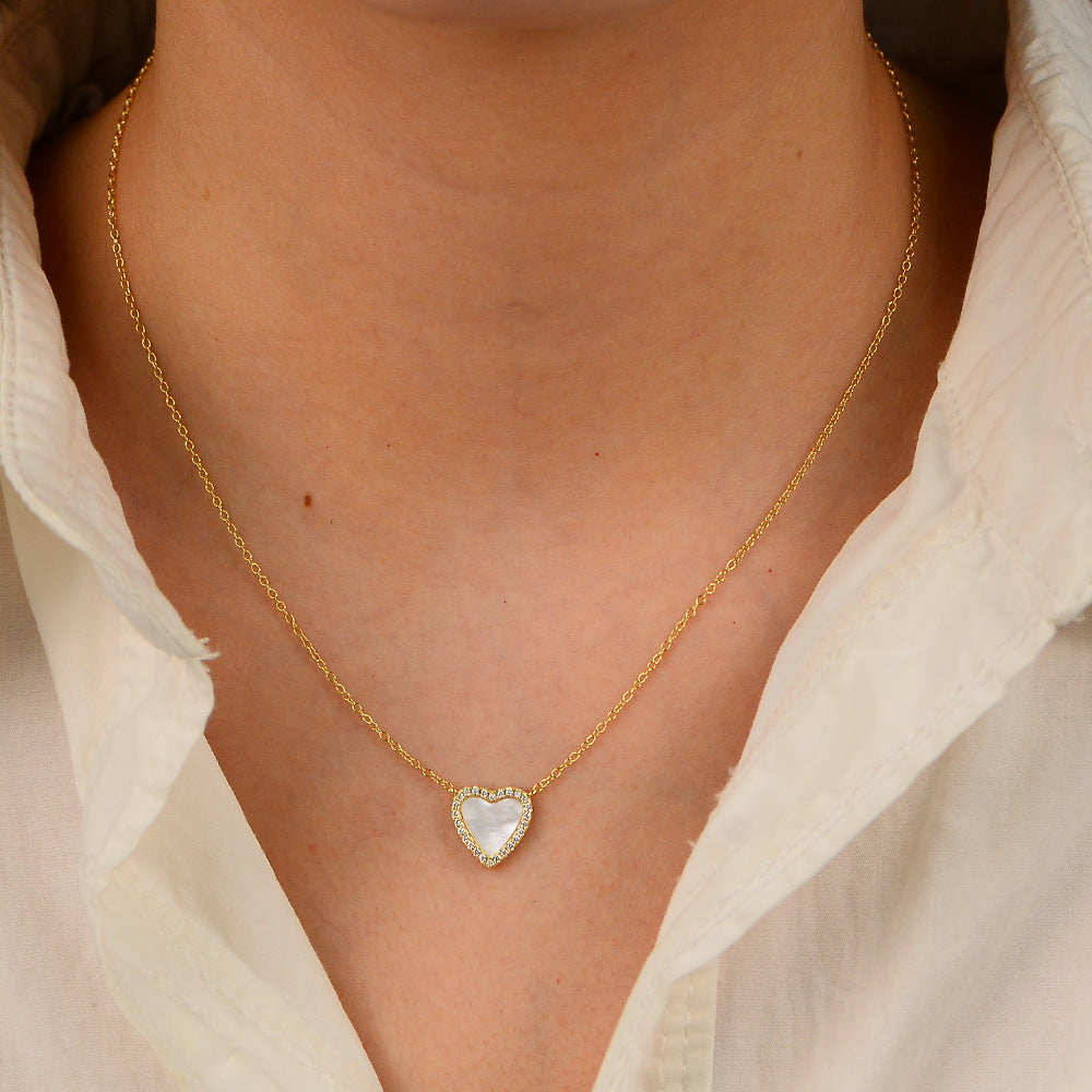 S925 Sterling Silver Love-Shaped Shell Pendant Necklace Inlaid Zircon