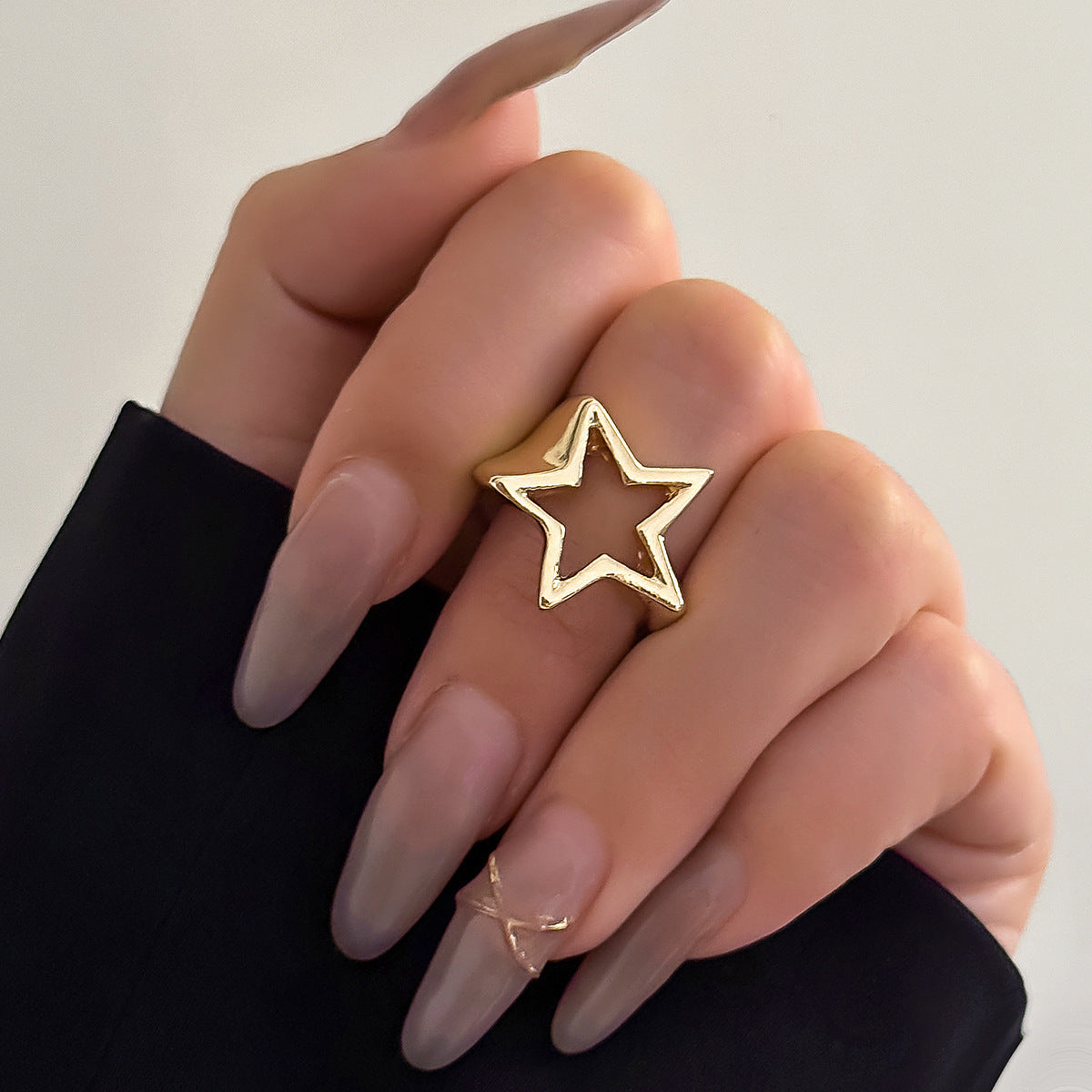 Planderful Vienna Verve Five Point Star Ring Set For Women Metal Hollow Geometric Statement