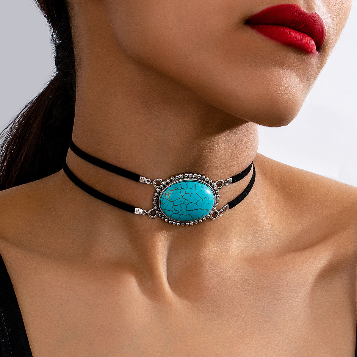 Planderful Vienna Verve Necklace – Stylish Retro Turquoise Pendant