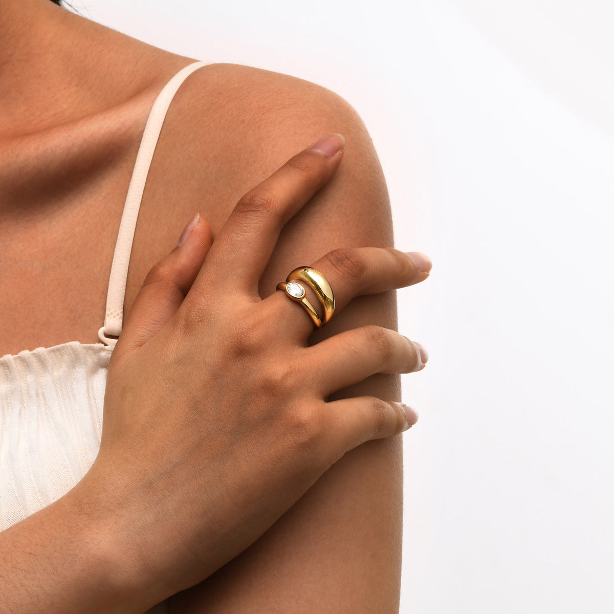Glossy Stainless Steel Oval Zircon Gold Ring Ladies