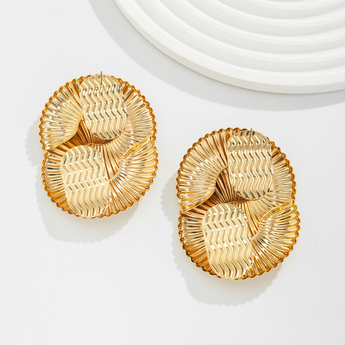 Planderful Vienna Verve Earrings – Sweet and Stylish Irregular Flower Design