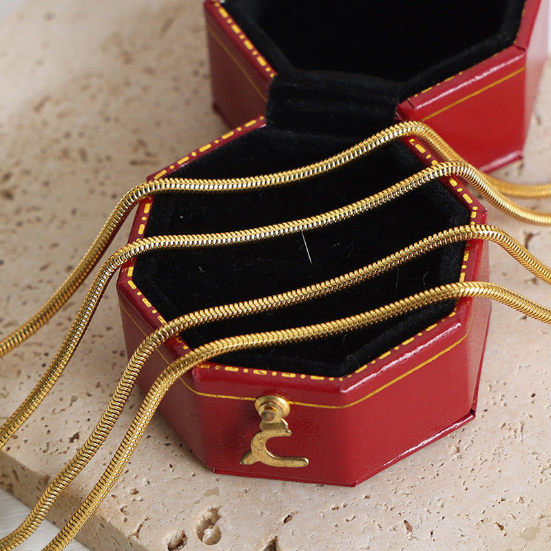 Luxurious 18K Gold Plated Titanium Bracelet for Women