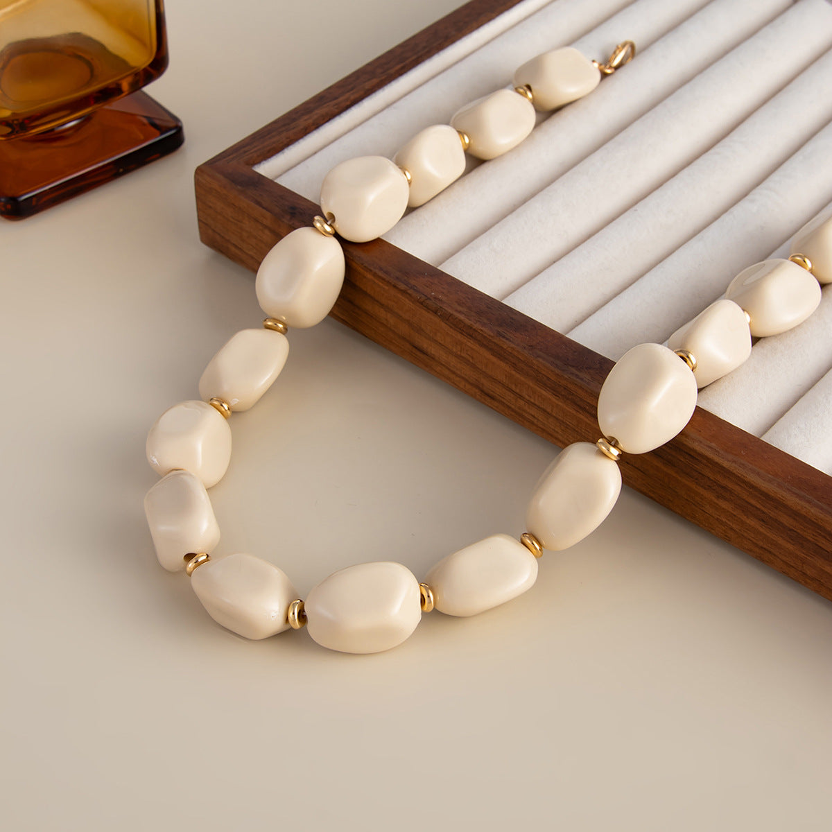 Irregular Bead Single-Layer Necklace