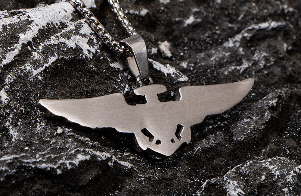 Vintage Dark Eagle Shield Pendant Necklace for Men - Cross-Border European and American Stainless Steel Design
