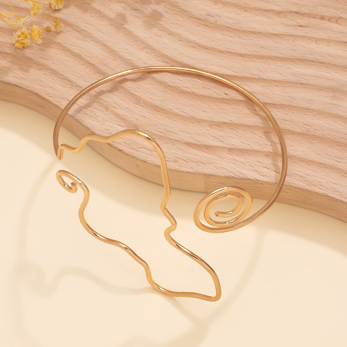 Planderful Vienna Verve Flower Twist Arm Bracelet Irregular Winding Metal Statement Jewelry For Fashion Lovers