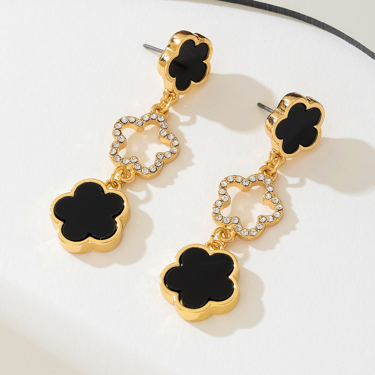 Planderful Vienna Verve Earrings – Elegant Five-Leaf Clover Design
