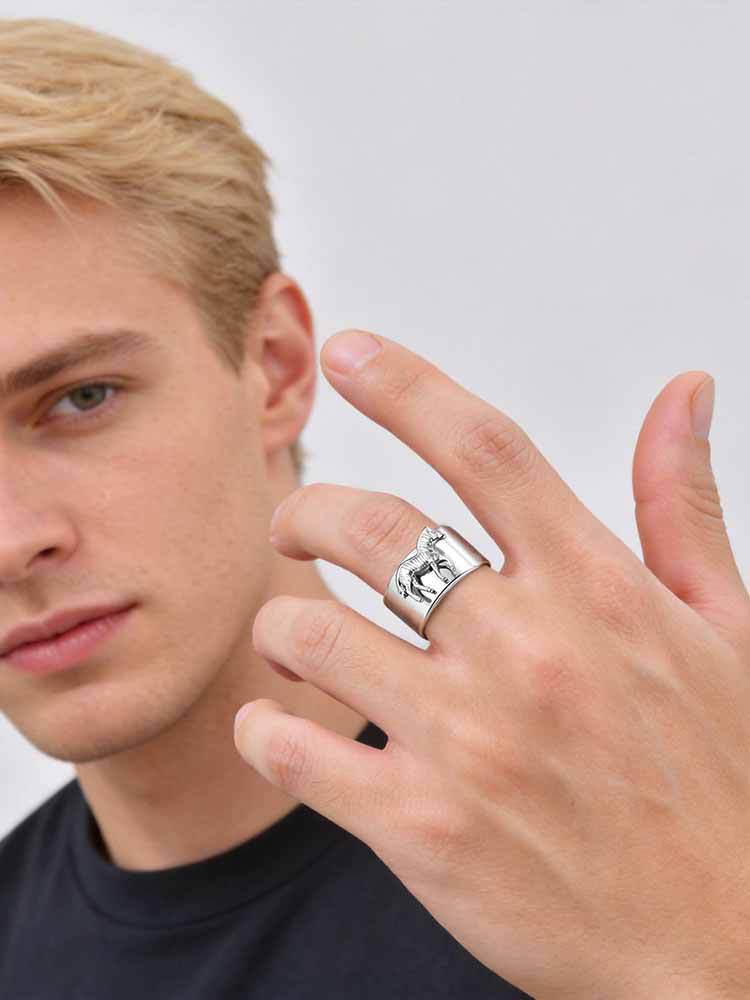 Spring & Summer Unique Index Finger Ring Stainless Steel Spider Opening Horse