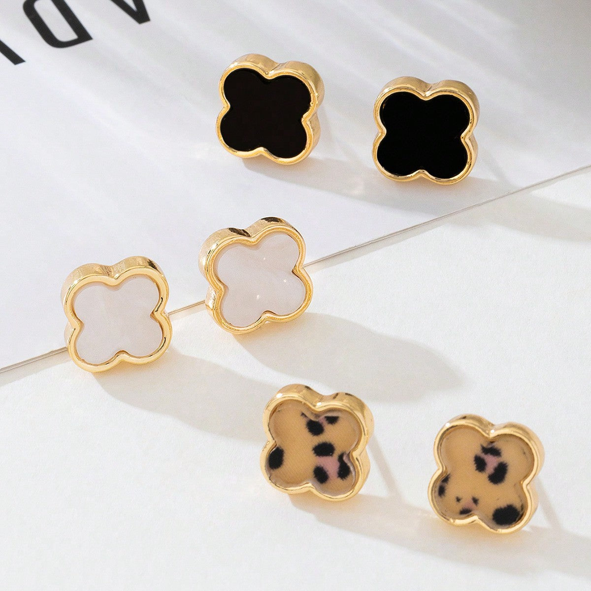 Planderful Vienna Verve Earrings Set – Exquisite Leopard Print Design