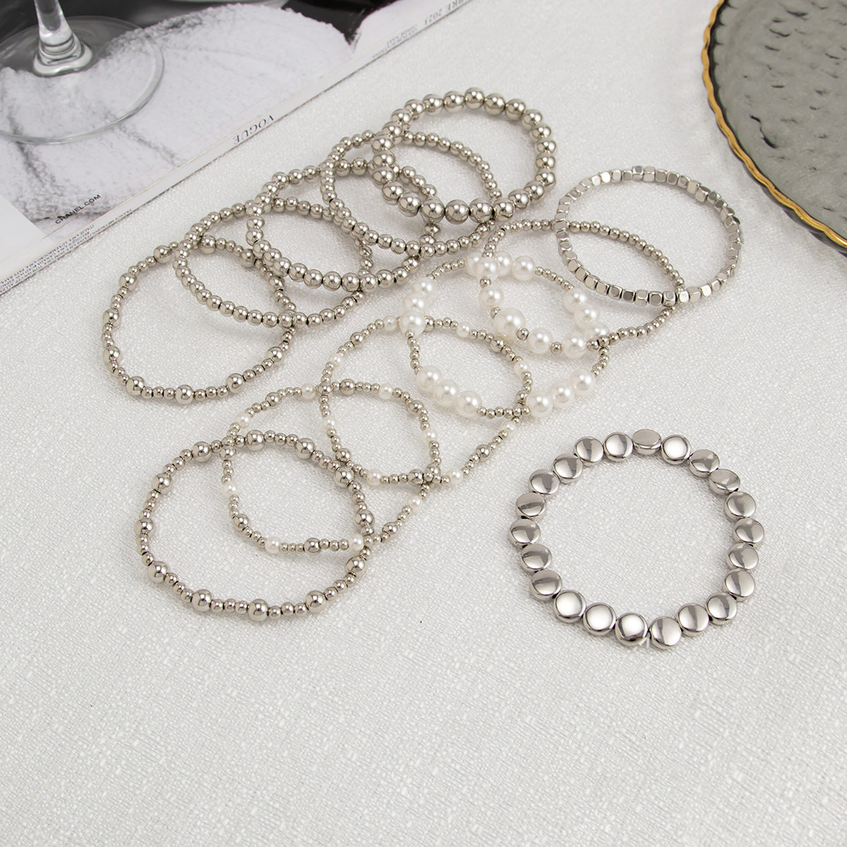 Planderful Vienna Verve Cross Beaded Elastic Bracelet Set For Women Retro Versatile Statement Jewelry