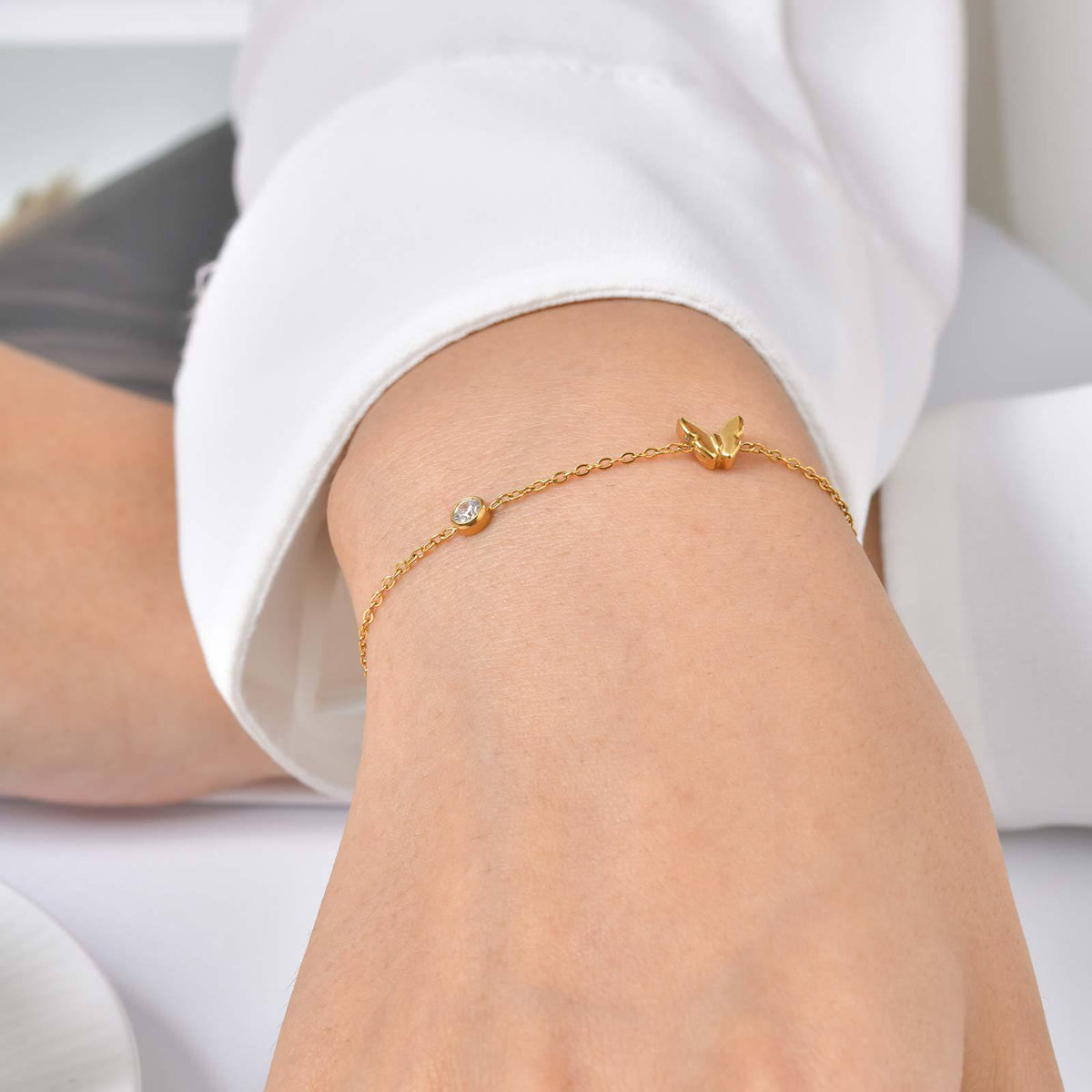 Stainless Steel Wind Delicate Sense Ladies Collarbone Chain Butterfly Necklace Gold